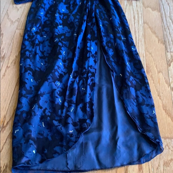 Boutique 100%silk crystal studs/evening/black tie - Picture 3 of 8